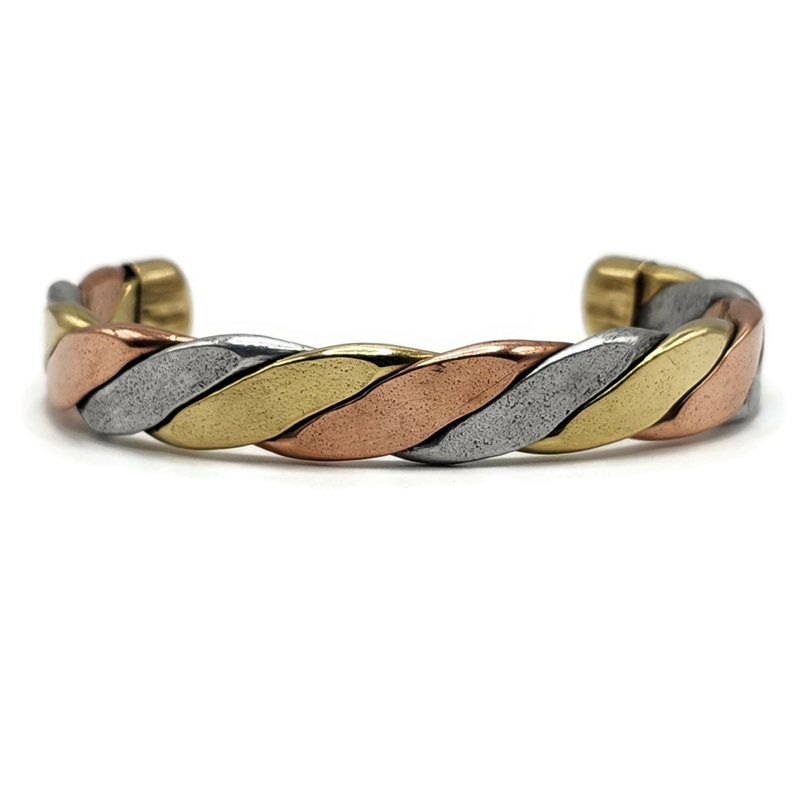 Adjustable three metal twisted bracelet.