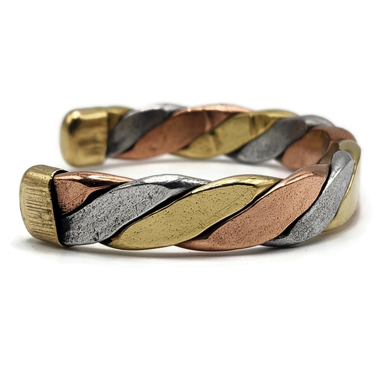 Adjustable three metal twisted bracelet.