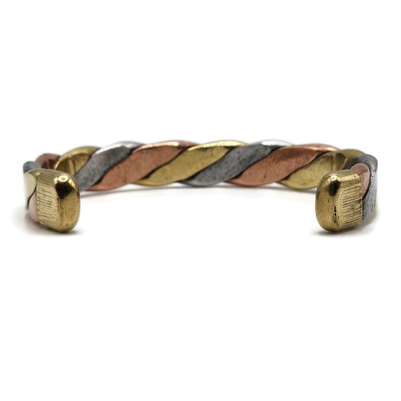 Adjustable three metal twisted bracelet.