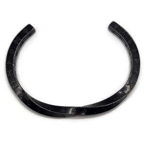 Black rune twist bracelet with engraved rune symbols. Stainless steel.